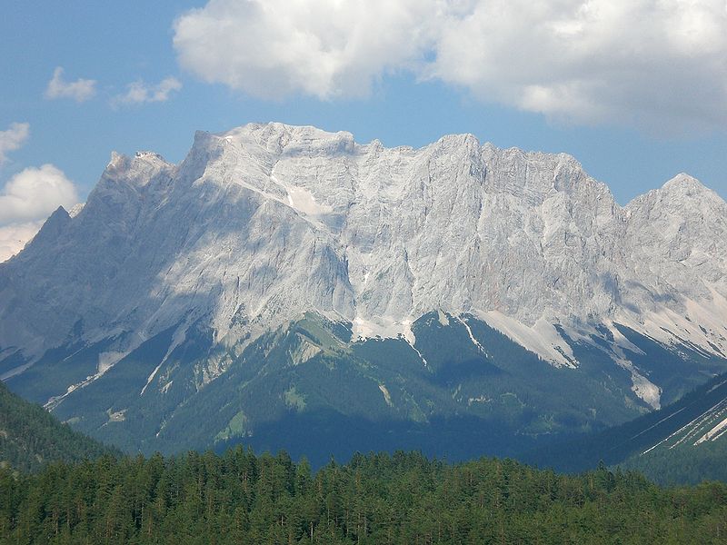 800px-Zugspitze-Schneefernerkpf1